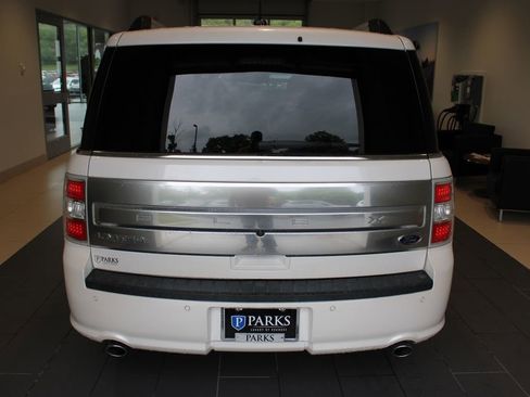 Used 2016 Ford Flex Limited w/ Equipment Group 301A FWD image 29
