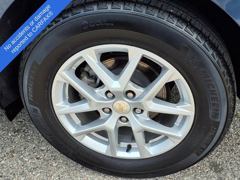 Used 2024 Chevrolet Equinox LT FWD image 9