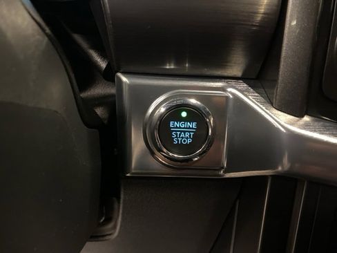 Used 2022 Ford F150 Lariat w/ Equipment Group 502A High image 16