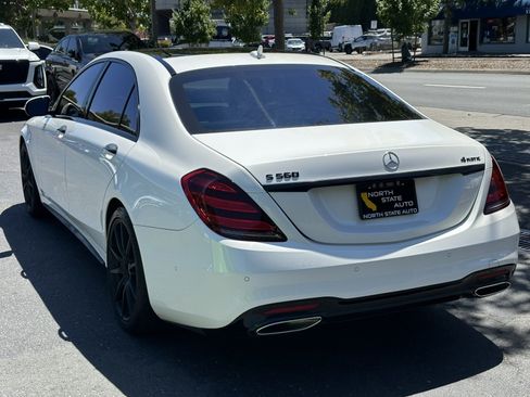 Used 2020 Mercedes-Benz S 560 4MATIC Sedan w/ AMG Line Exterior image 11
