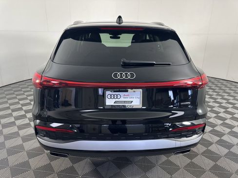 Certified 2025 Audi Q5 2.0T Premium Plus w/ Premium Plus image 5