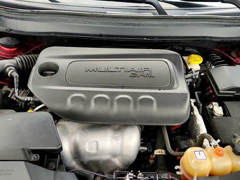 Used 2020 Jeep Cherokee Latitude Plus FWD image 27