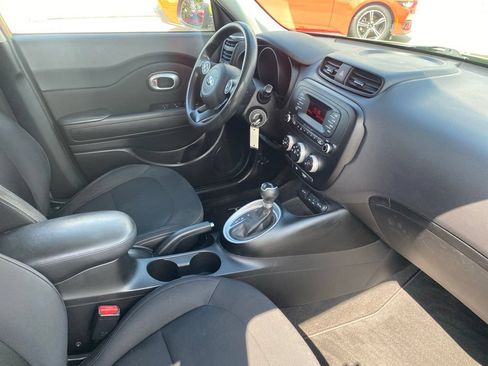Used 2014 Kia Soul FWD image 13