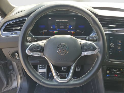 Used 2023 Volkswagen Tiguan SE R-Line FWD image 28