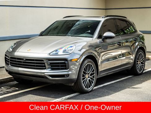 Used 2023 Porsche Cayenne AWD/4WD image 1