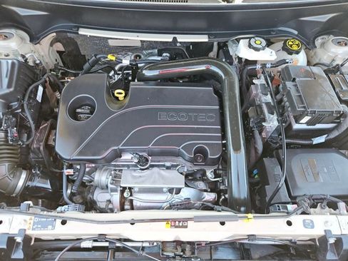 Used 2023 GMC Terrain AT4 w/ Tech Package AWD/4WD image 29