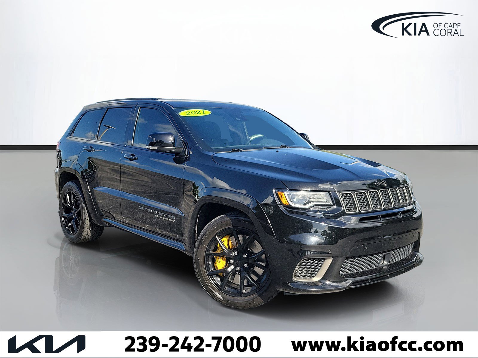Used 2021 Jeep Grand Cherokee Trackhawk AWD/4WD image 1
