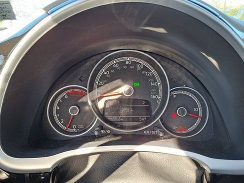 Used 2018 Volkswagen Beetle 2.0T SE image 9