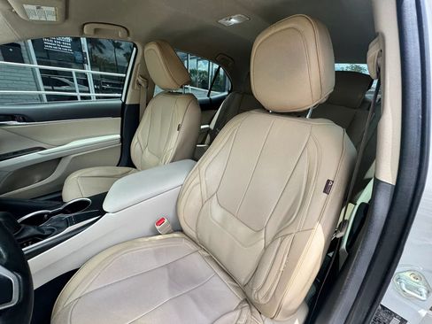 Used 2024 Toyota Camry LE FWD image 17