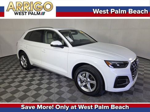 Used 2021 Audi Q5 Premium w/ Convenience Package image 1