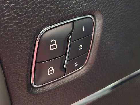 Used 2018 Ford F150 Lariat image 30