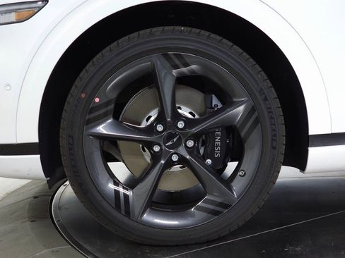 Used 2026 Genesis GV70 3.5T Sport Prestige image 8