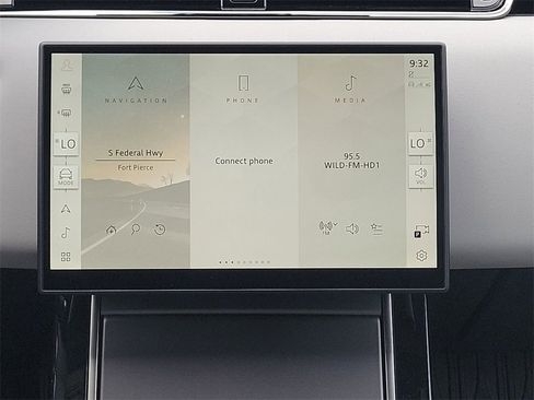 New 2026 Land Rover Range Rover Evoque S image 21