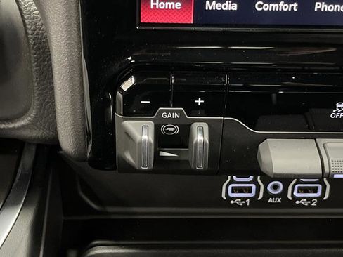 Used 2025 RAM 1500 Lone Star image 26