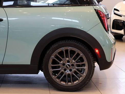 Used 2025 MINI Cooper S image 34