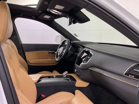 Certified 2024 Volvo XC90 T8 Ultimate w/ Protection Package Premier AWD/4WD image 30