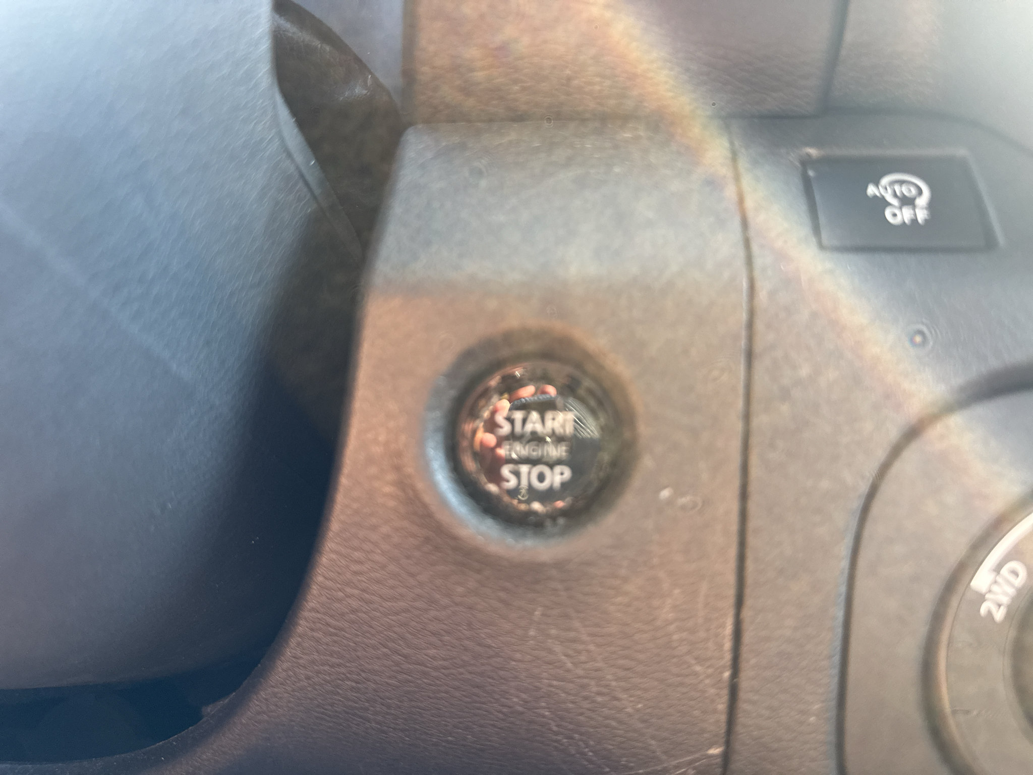 Used 2025 Nissan Frontier PRO-4X w/ Pro Convenience Package AWD/4WD image 24