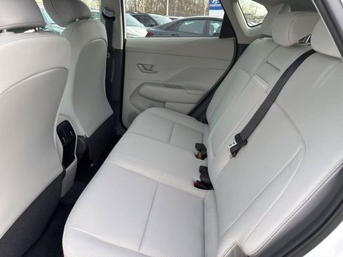 Used 2025 Hyundai Kona SEL image 22