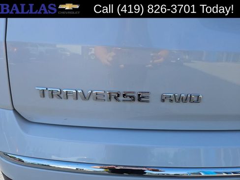 Used 2023 Chevrolet Traverse Premier AWD/4WD image 33