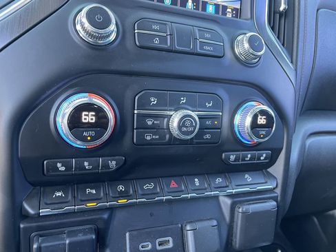 Used 2021 GMC Sierra 1500 AT4 w/ AT4 Value Package image 27