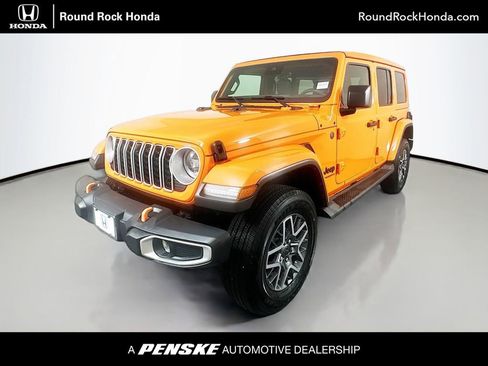 Used 2025 Jeep Wrangler Unlimited Sahara AWD/4WD image 1