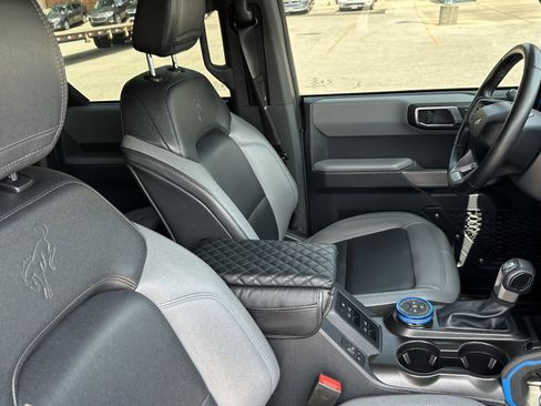 Used 2022 Ford Bronco Black Diamond AWD/4WD image 32