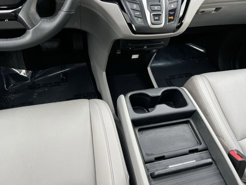 Used 2023 Honda Odyssey Touring image 23