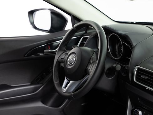 Used 2016 MAZDA MAZDA3 i Touring w/ Popular Equipment Package FWD image 23