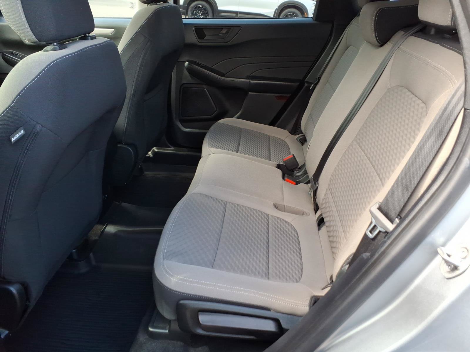Used 2022 Ford Escape SE FWD image 23