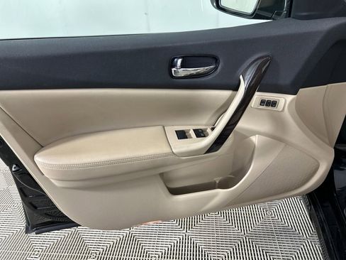Used 2014 Nissan Maxima 3.5 SV w/ Premium Package image 11