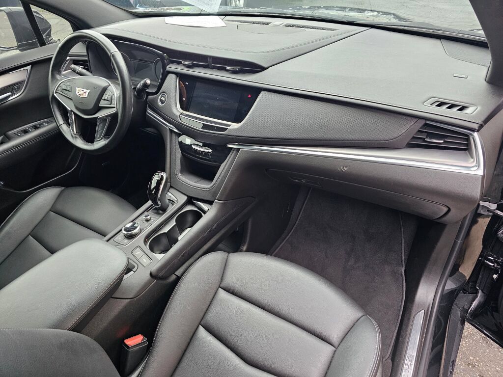 Used 2023 Cadillac XT5 Luxury AWD/4WD image 10