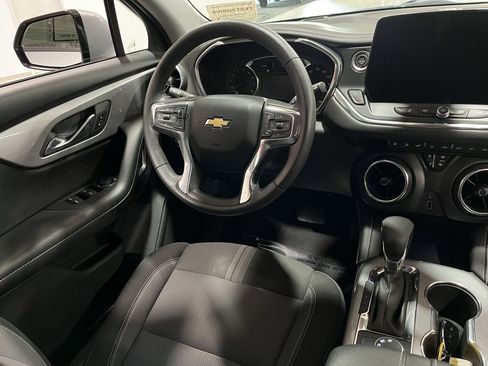 Used 2023 Chevrolet Blazer LT image 17