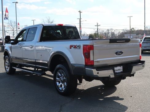 Used 2017 Ford F250 Lariat w/ Lariat Ultimate Package image 7