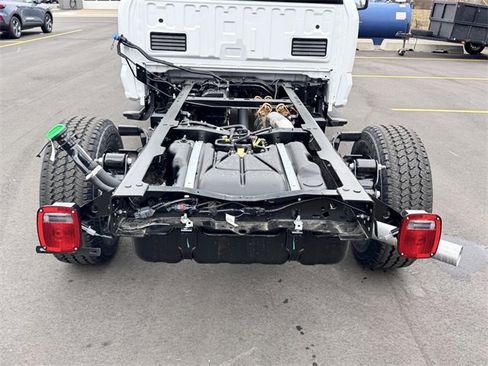 New 2025 Ford F350 XL w/ XL Chrome Package image 10