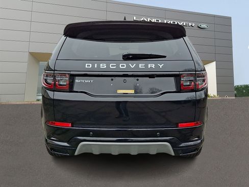 Used 2025 Land Rover Discovery Sport S image 7
