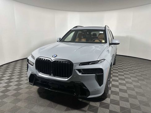 New 2026 BMW X7 xDrive40i w/ M Sport Package image 7