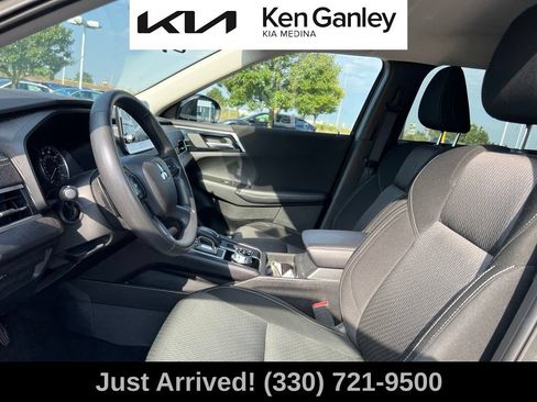 Used 2024 Mitsubishi Outlander ES AWD/4WD image 11