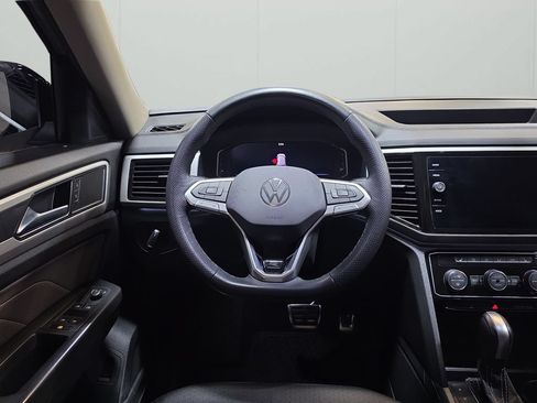 Used 2023 Volkswagen Atlas SEL R-Line AWD/4WD image 18