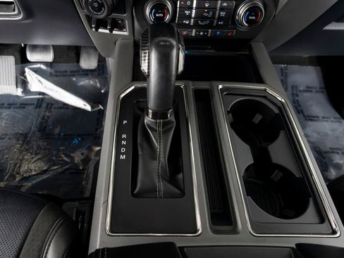 Used 2019 Ford F150 Raptor w/ Equipment Group 802A Luxury AWD/4WD image 29