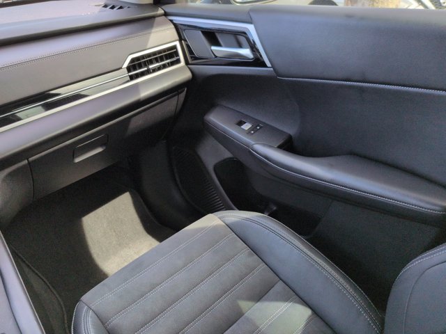 Used 2023 Mitsubishi Outlander SE AWD/4WD image 17