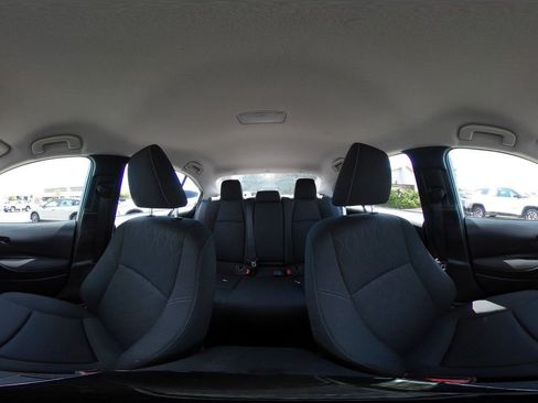 Used 2025 Toyota Corolla LE FWD image 42