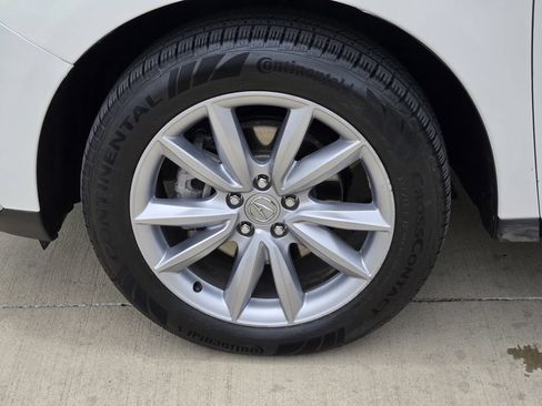 Used 2024 Acura RDX SH-AWD image 7