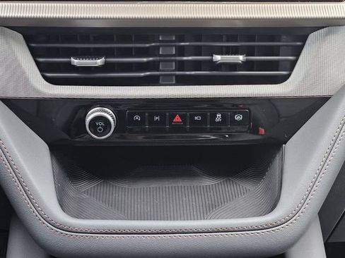 New 2026 Ford Explorer Active w/ Active Comfort Package AWD/4WD image 22