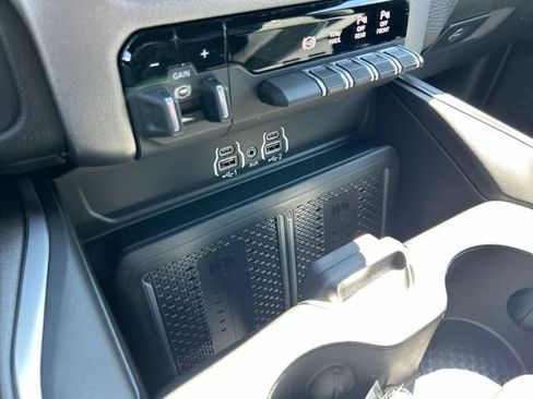 New 2026 RAM 2500 Big Horn AWD/4WD image 47
