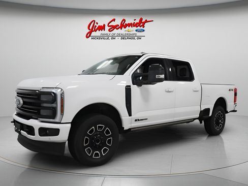 Used 2026 Ford F250 Platinum AWD/4WD image 1