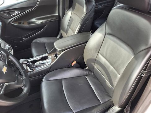 Used 2024 Chevrolet Malibu LT image 5