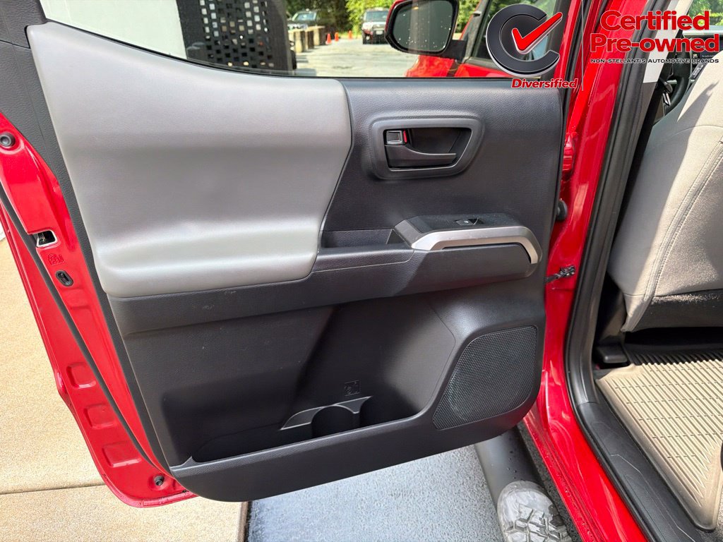Used 2021 Toyota Tacoma SR5 RWD image 34