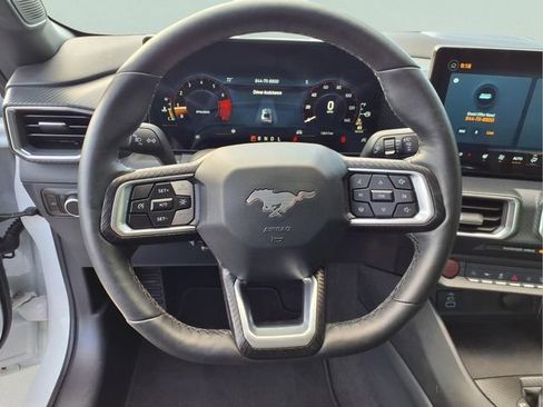 Used 2026 Ford Mustang Premium RWD image 19