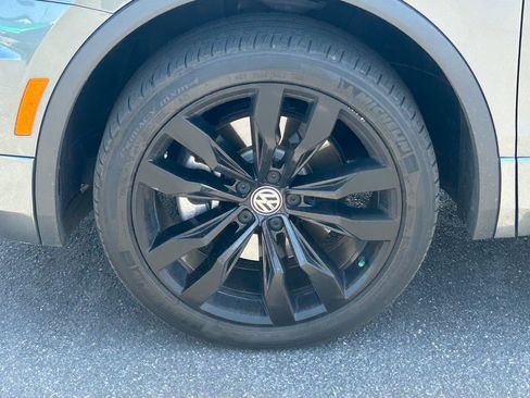 Used 2021 Volkswagen Tiguan SE R-Line AWD/4WD image 12