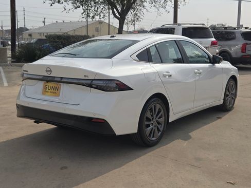 New 2026 Nissan Sentra SL image 3